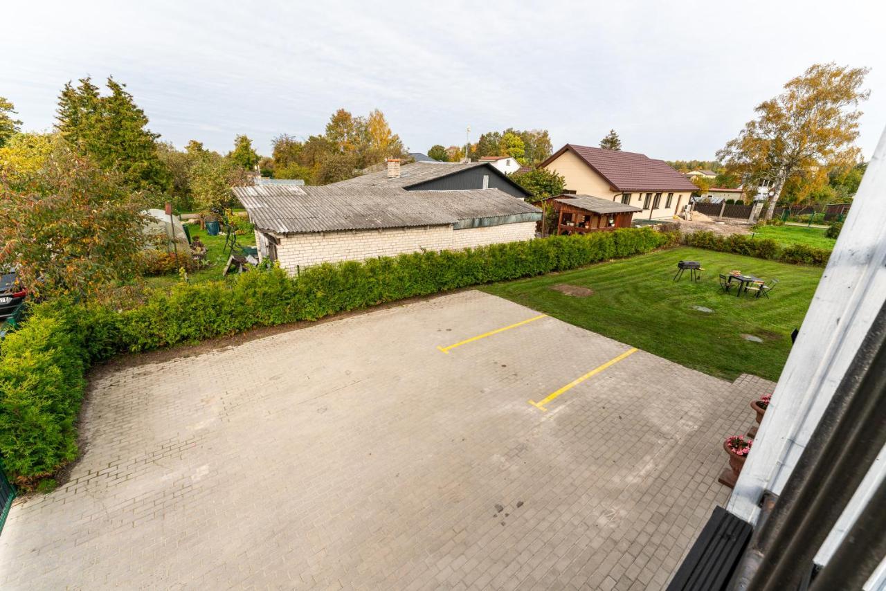 Family Garden With Free Private Parking & Playground Appartement *