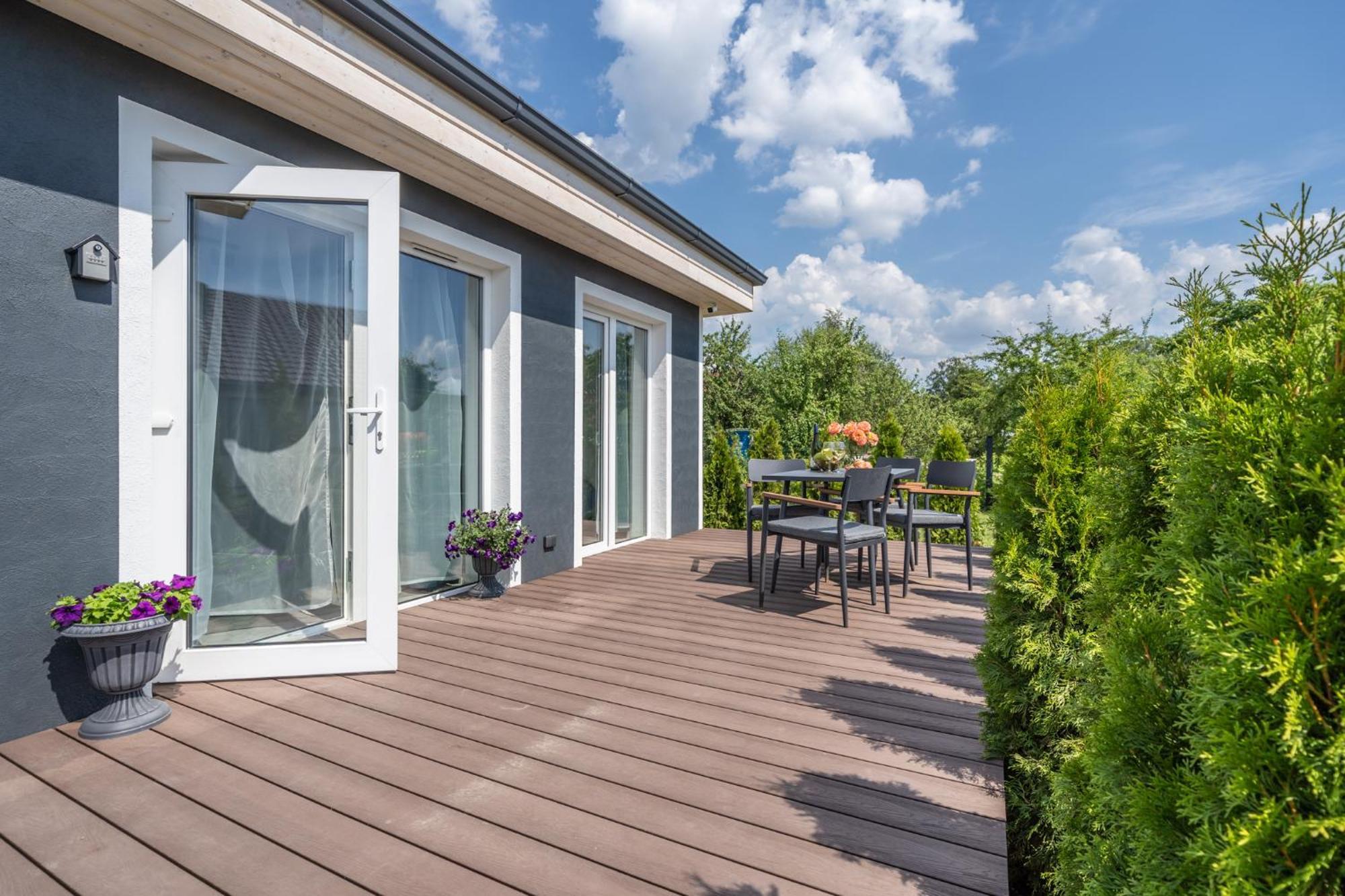 Appartement Family Garden With Free Private Parking & Playground *